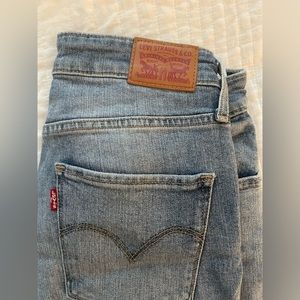 Levi’s 721 high rise skinny jeans size 27